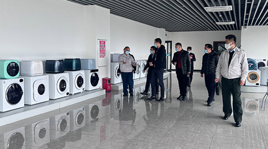 分享交流！鶴山市領(lǐng)導以及書記一同到訪金環(huán)電器