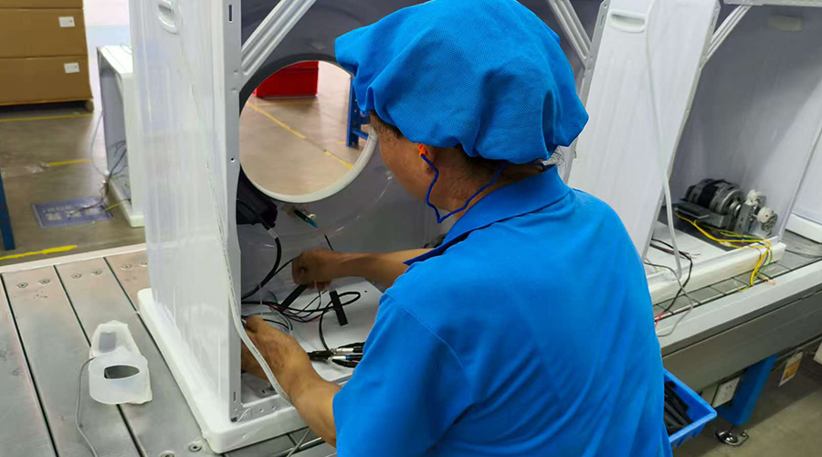 一機(jī)多能，呵護(hù)全家衣物