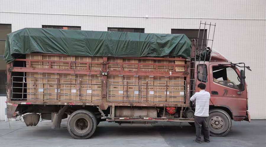 15天，金環(huán)電器順利完成電商客戶的內(nèi)衣干衣機(jī)出貨