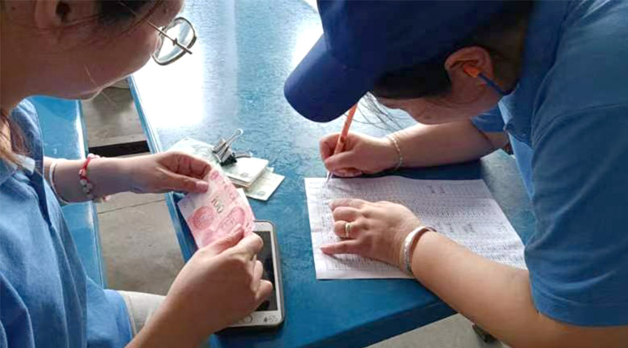 情系職工！金環(huán)電器為員工發(fā)放中秋暖心福利