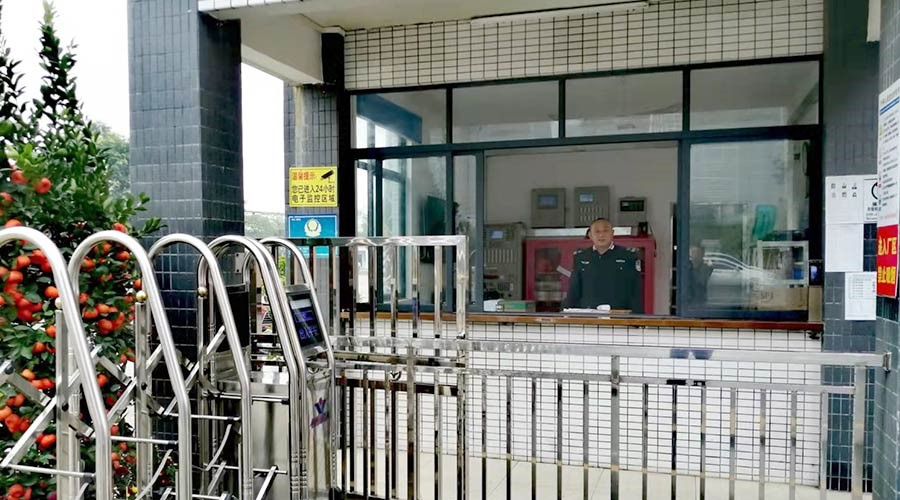 擔(dān)當(dāng)與責(zé)任！金環(huán)電器保安春節(jié)堅(jiān)守崗位